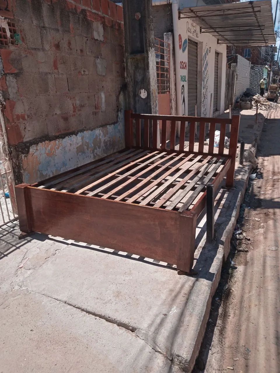 Argelin Wooden Bed