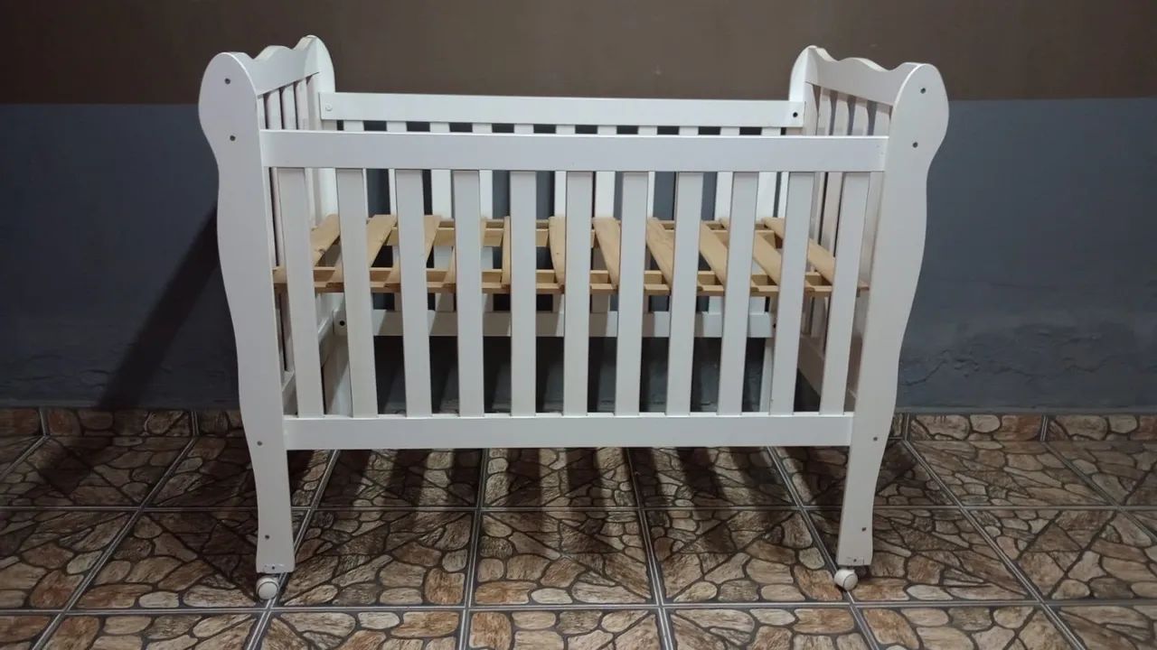 Berço seminovo 64573909683331121