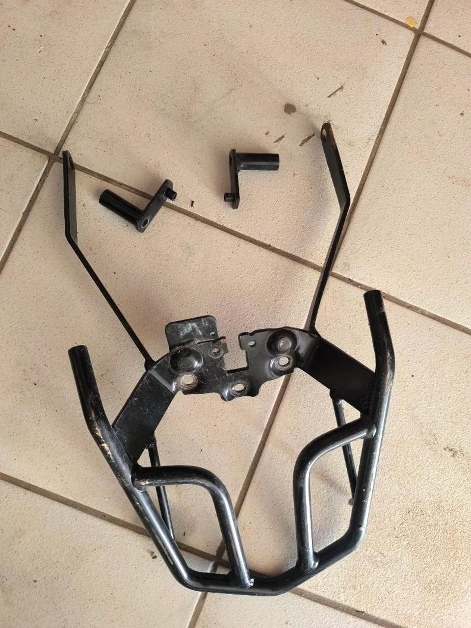 Vende-se essa garupa da biz