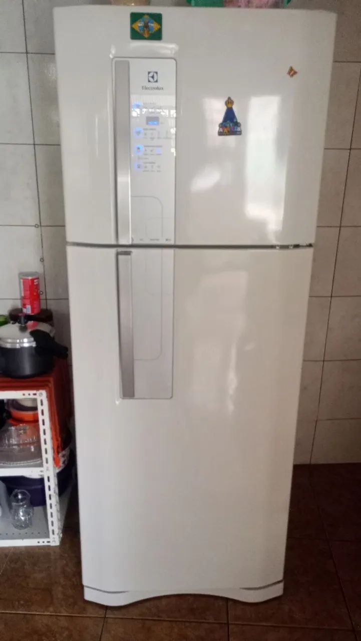  -  GELADEIRA -  MÁQUINA