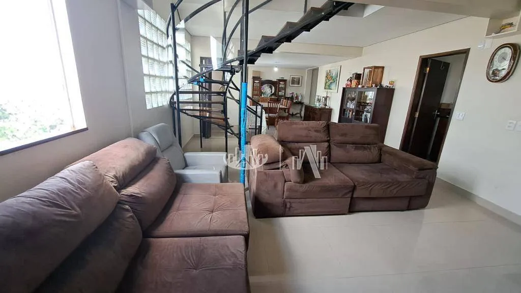 Cobertura à venda, 239 m² por R$ 820.000,00 - Centro - Londrina/PR