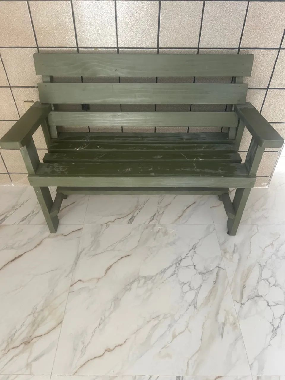 Banco de Madeira Verde para Ambientes Diversos - Foto 2