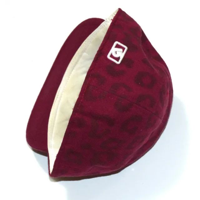 New Era x Burton - Boné Leopardo Vinho 7 3/8 - Foto 2