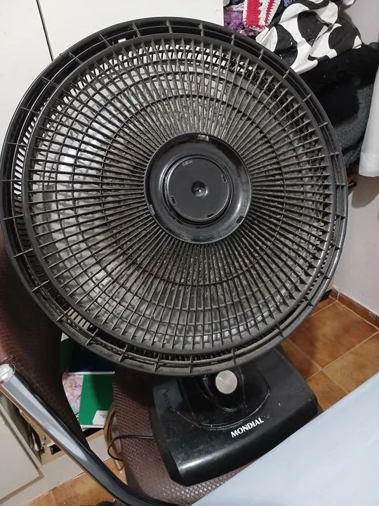 Ventilador de Mesa Mondial - Usado