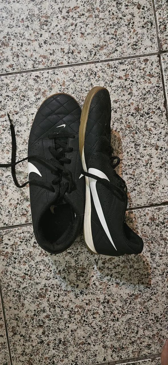 Chuteira nike Society tamanho 40