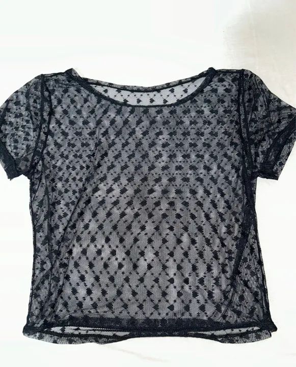 Blusa de renda preta com corações  - Foto 3