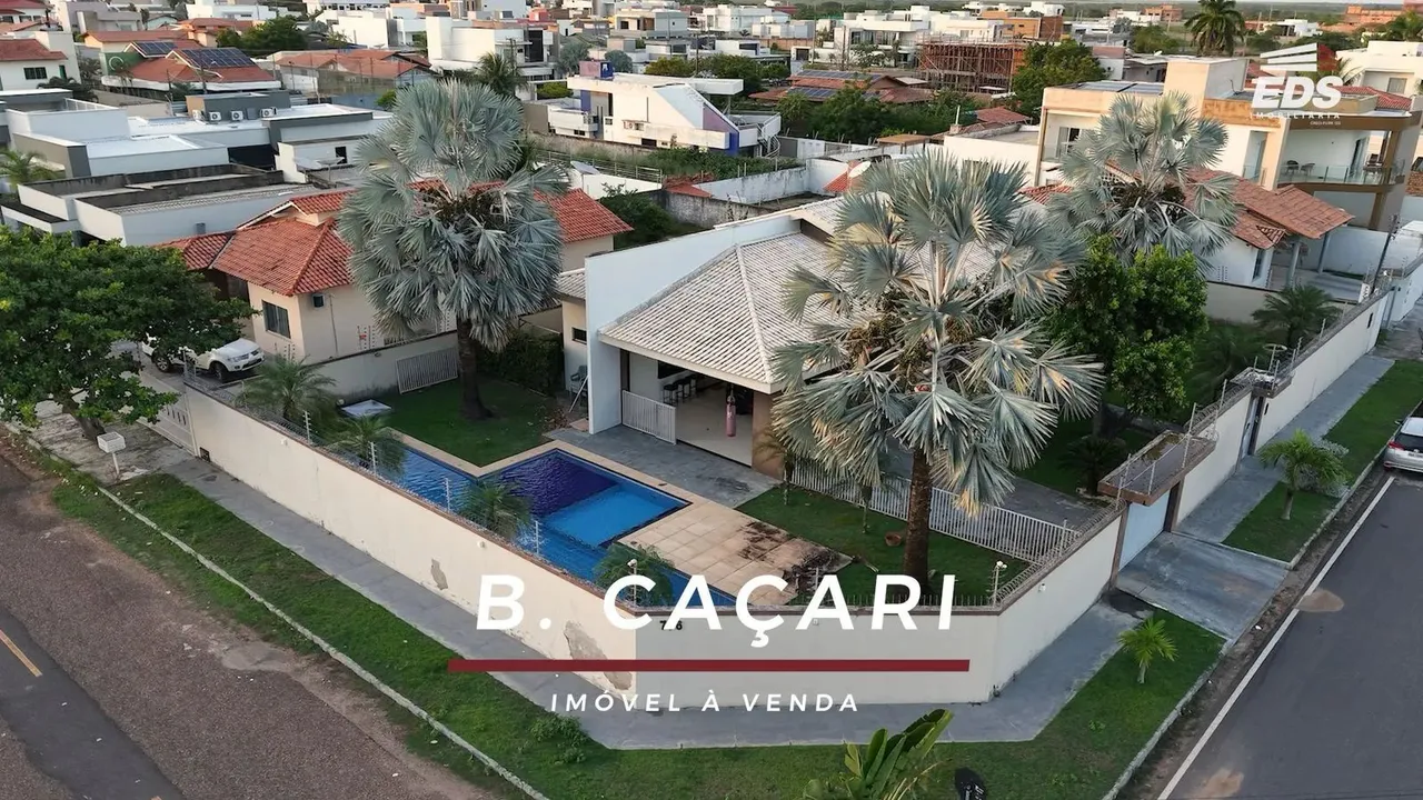 CASA COM ESPAÇO DE TERRENO, 3 SUÍTES - CAÇARI