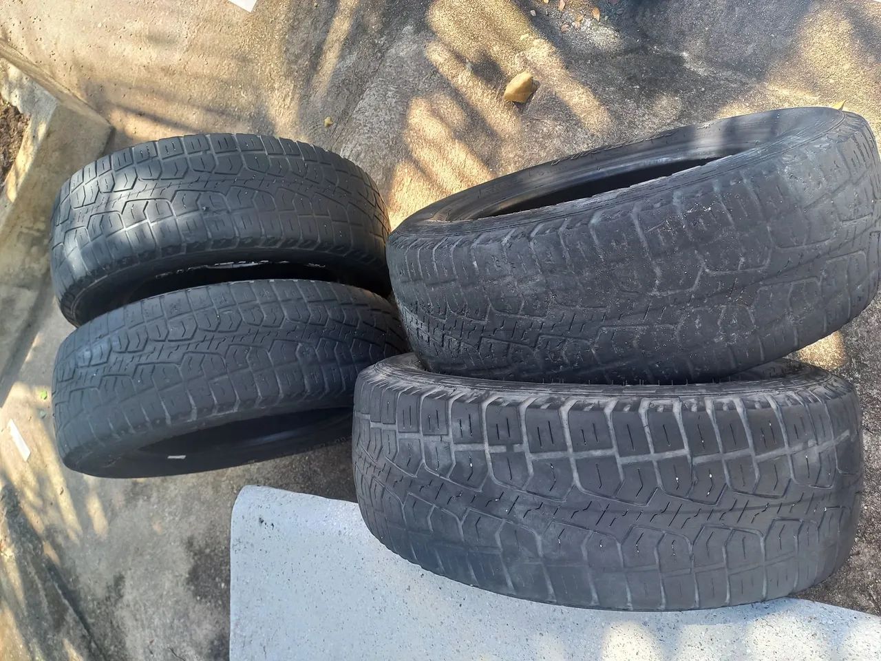 Pneus usados pirelli Scorpion 205 60r15  - Foto 3