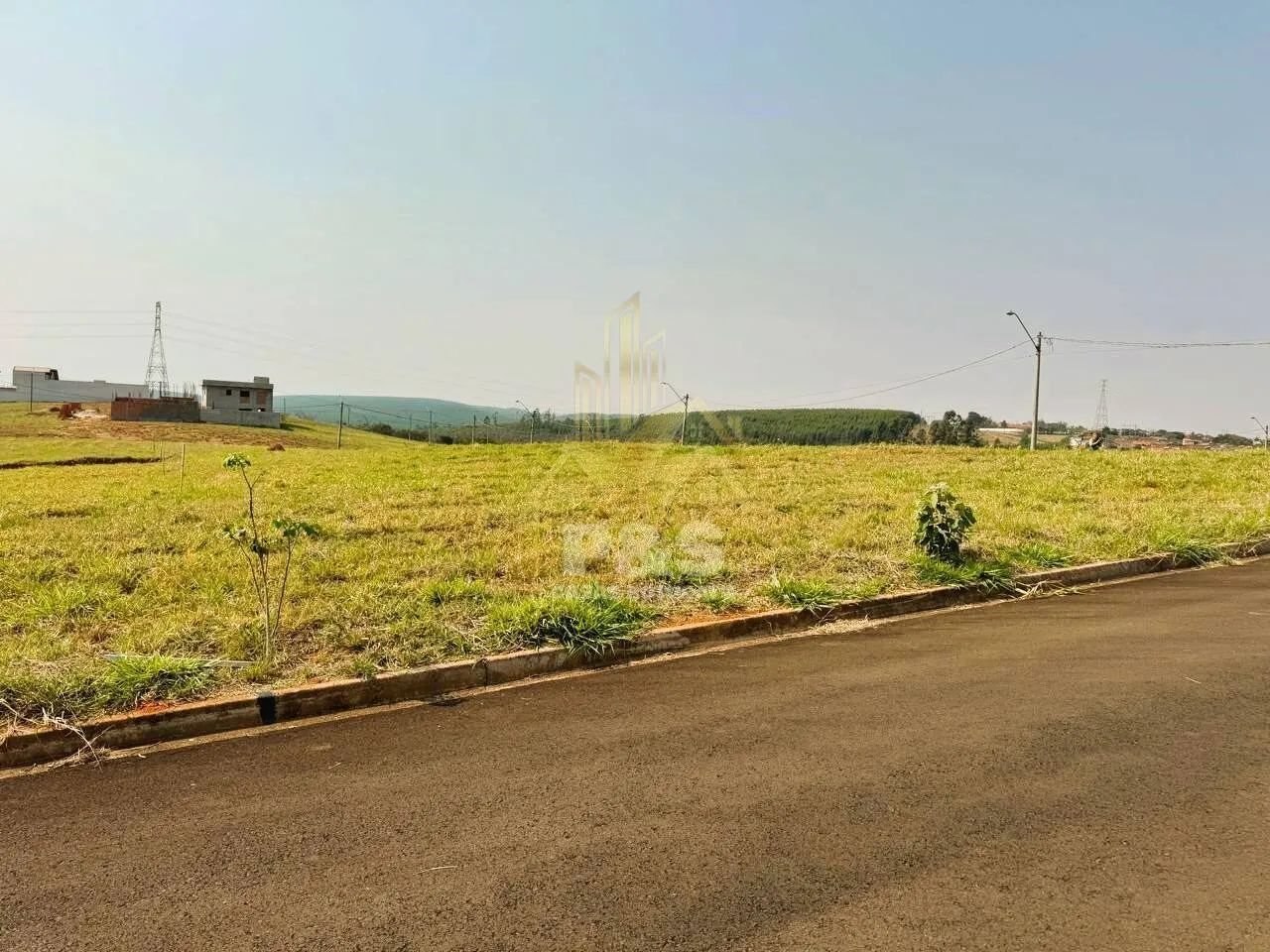 Terreno de esquina no Condomínio Mirante da Serra I, com 342 m². - Foto 5