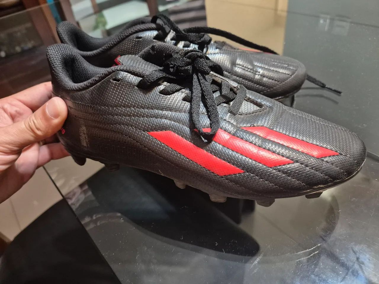 Chuteiras Adidas - Tamanho 37 - Novas - Foto 5