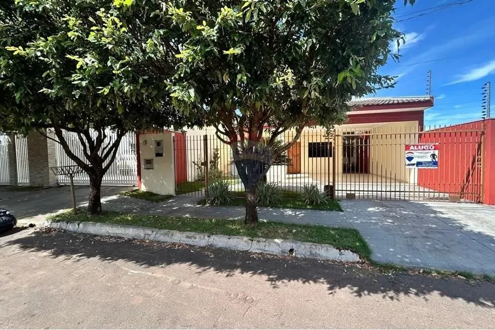 ALUGO CASA NO BAIRRO GRANVILLE I: