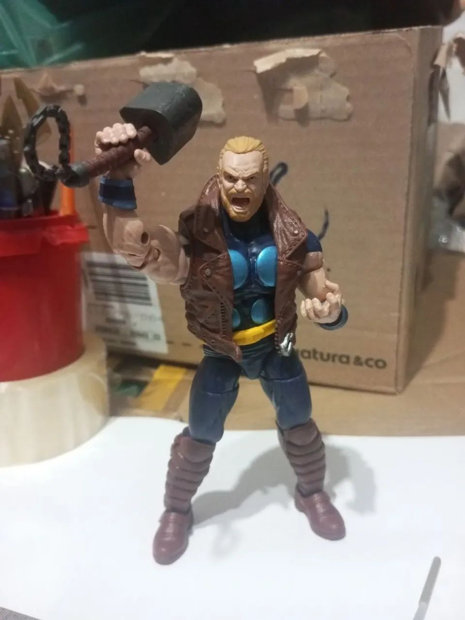 Trovejante thunderstrike Thor Marvel Legends hasbro boneco figura