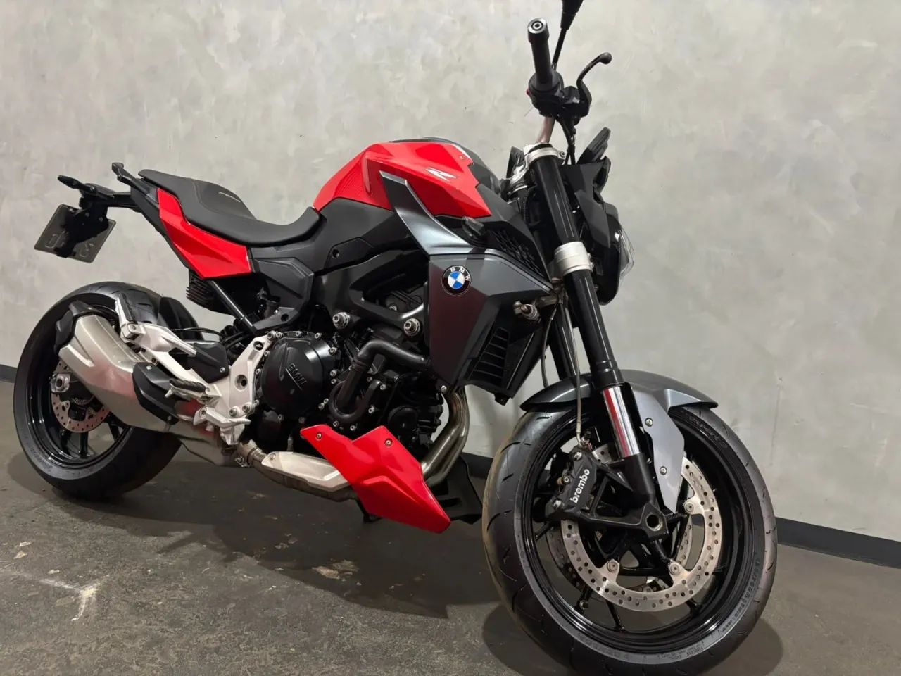 BMW F 900 R SPORT VERMELHO 2024 - Foto 10