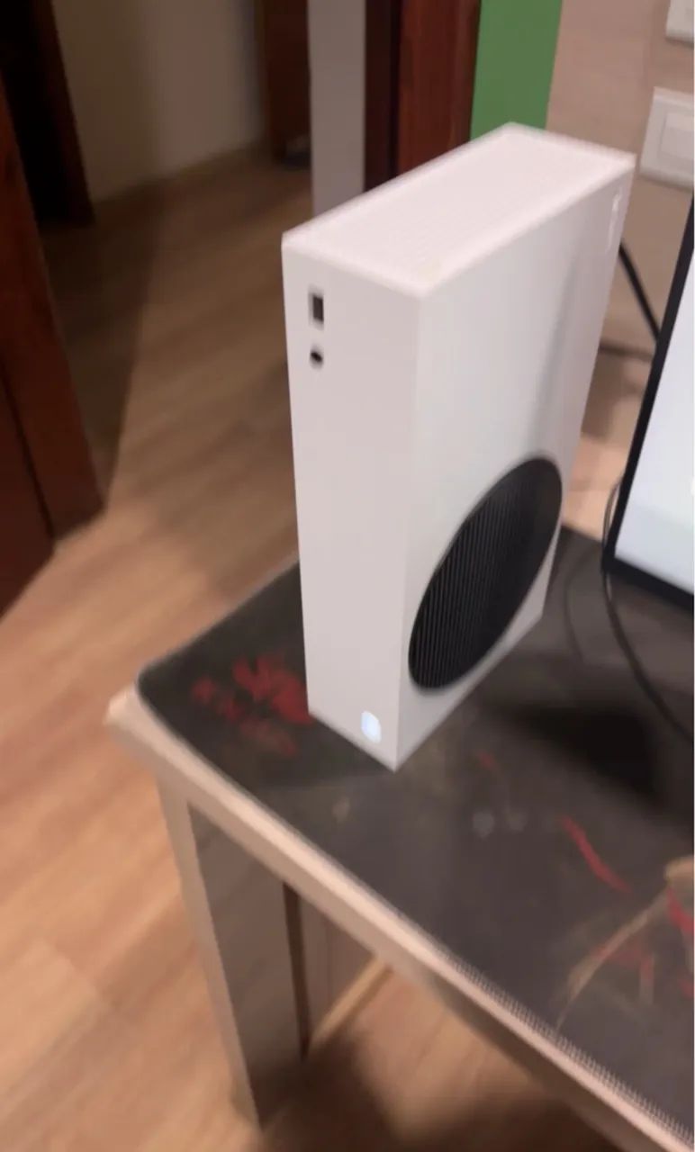 XBox series s com controle original e cabos 