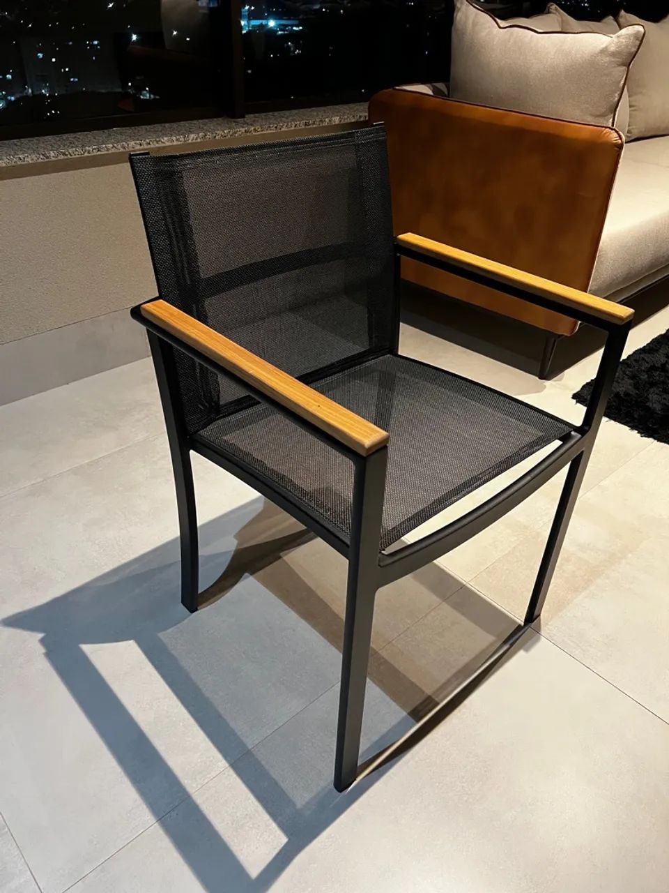 Vendo Cadeira de  Alumínio e Tela Sling - Foto 2