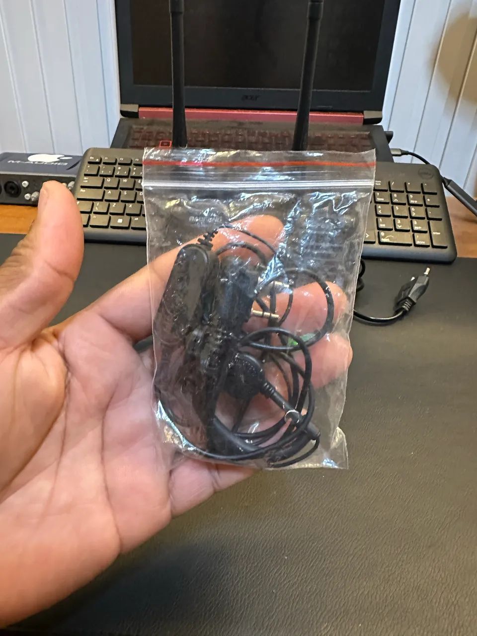 Par de Rádios Comunicadores Segurança Baofeng BF-777S + Fones de Ouvido - NOVO - Foto 5