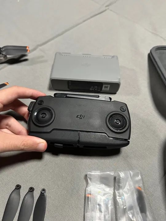 Drone DJI Mini 2 SE + Kit Fly More (3 baterias) - Compacto e Potente, Ótimo Estado! - Foto 5