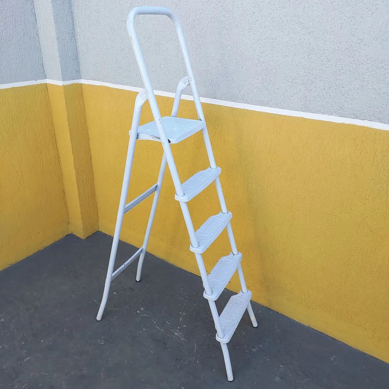 Escada - Foto 3