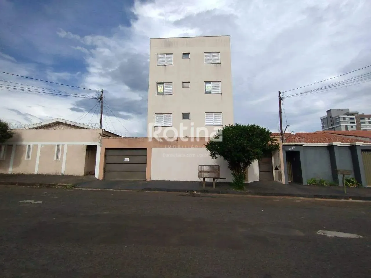 Apartamento para alugar, 2 quartos, Santa Mônica - Uberlândia/MG - Rotina Imobiliária