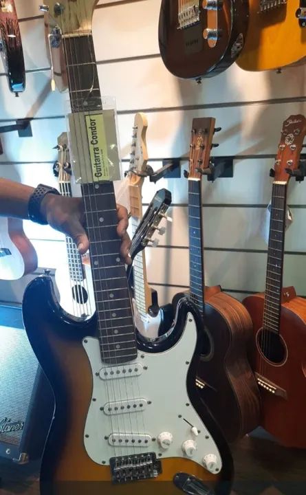 Guitarra Elétrica Condor - Excelente Estado