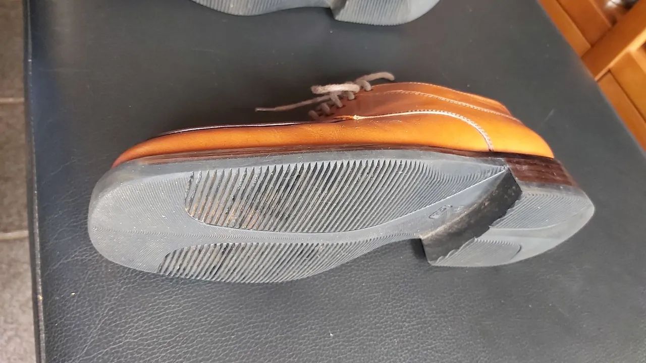 Sapato Social em couro legítimo da Fascar. Cor caramelo. Numeração 38BR. - Foto 5