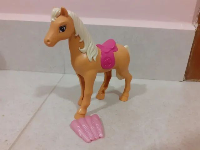 Cavalo Barbie - Foto 3
