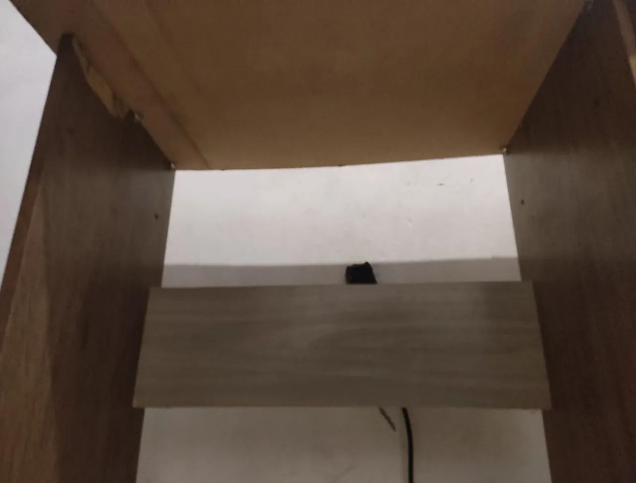 Mesa para computador em Madeira Reconstituída - Espaçosa e Funcional64166926816515124