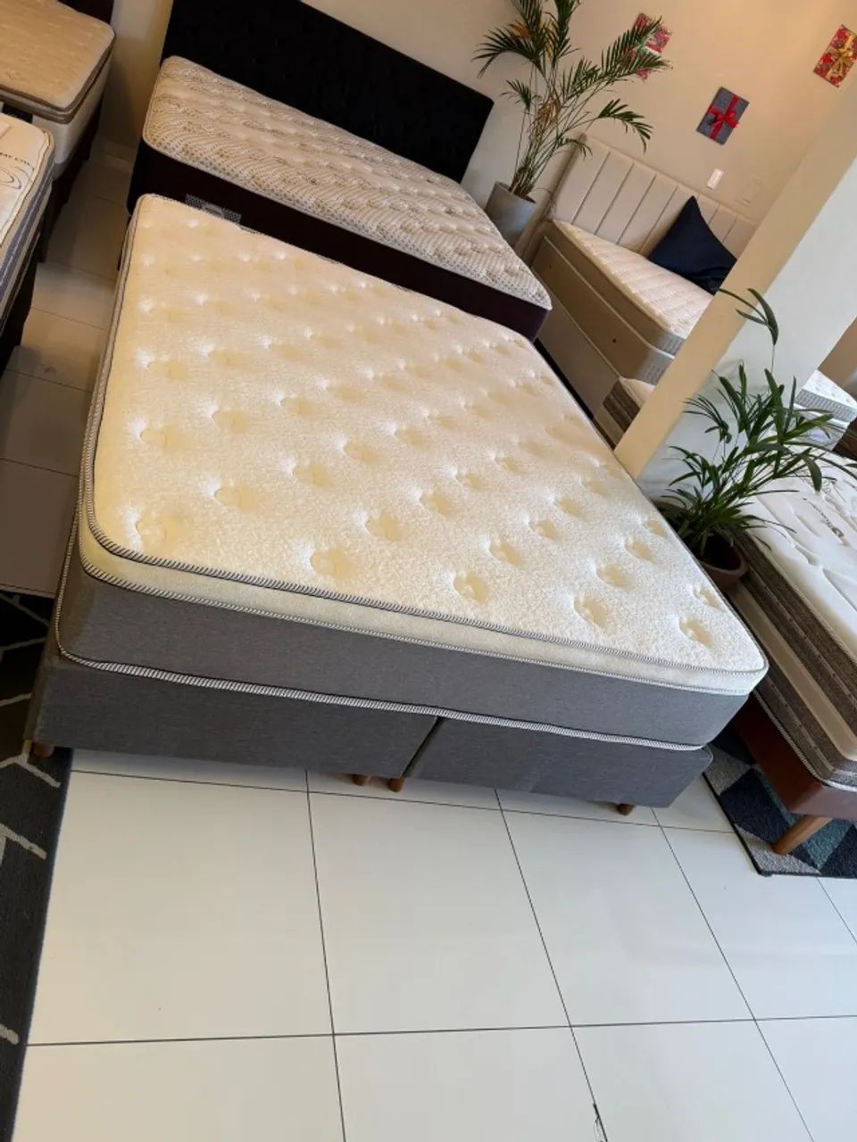 Colchão Casal QUEEN + Base box - Entregamos!  - Foto 4