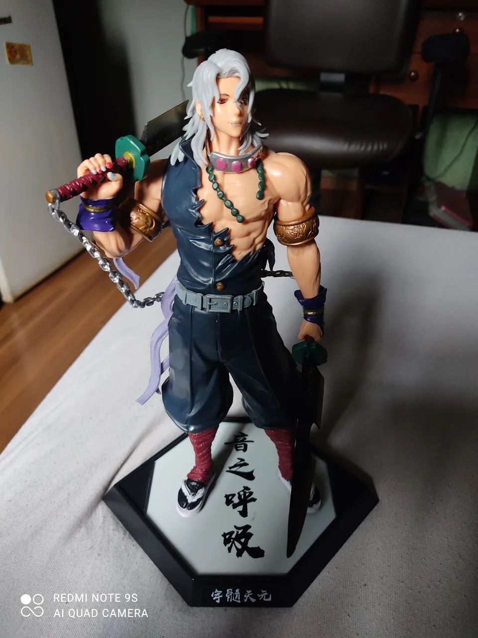 Action Figure Tengen Uzui - Demon Slayer - Foto 2