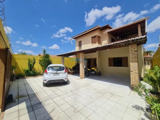 CÓD: 5223. Casa Duplex para Venda no bairro Santa Delmira, localizado na cidade de Mossor