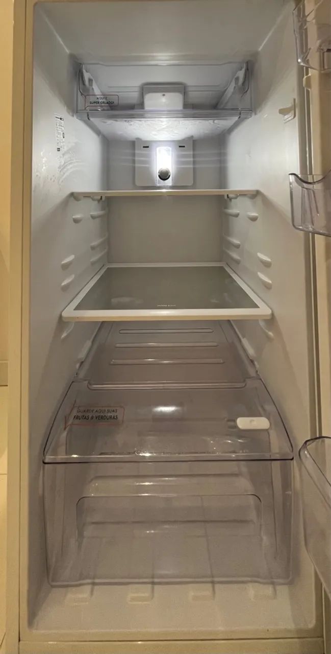 RETIRADA IMEDIATA - Geladeira Continental Duplex Branca - Foto 3