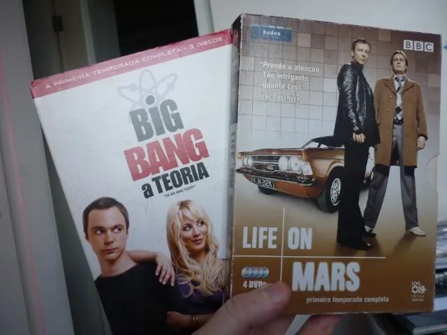 lote dvd: Tudors + family guy + Dvd duplo - Clint eastwood - tom cruise coleção  - Foto 2