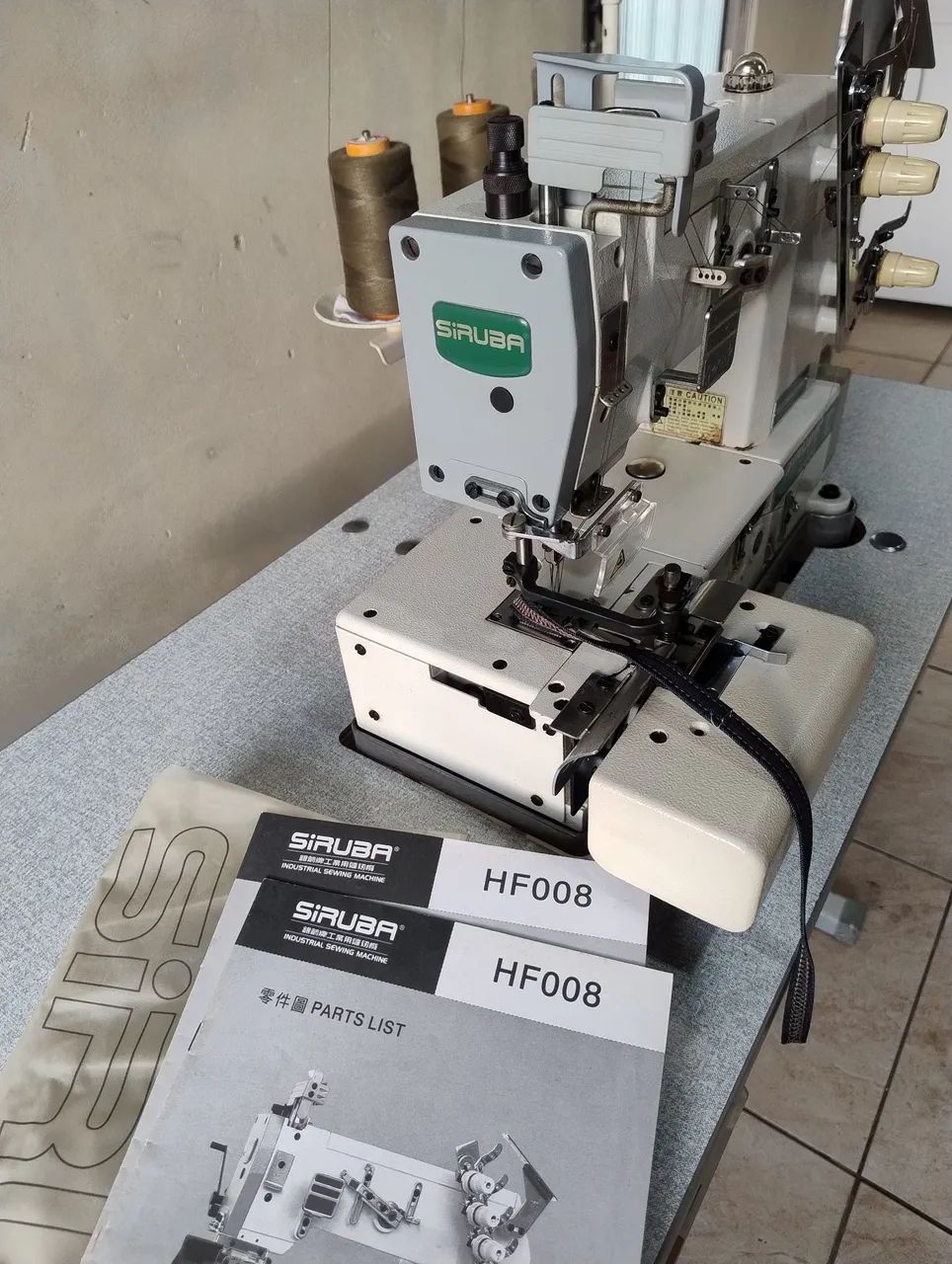 Máquina Industrial de fazer passante Siruba HF008