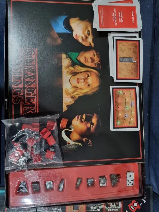 Monopoly Stranger Things  - Foto 2