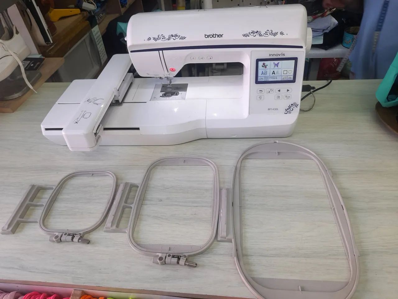 Máquina de Bordar Brother BP1430L