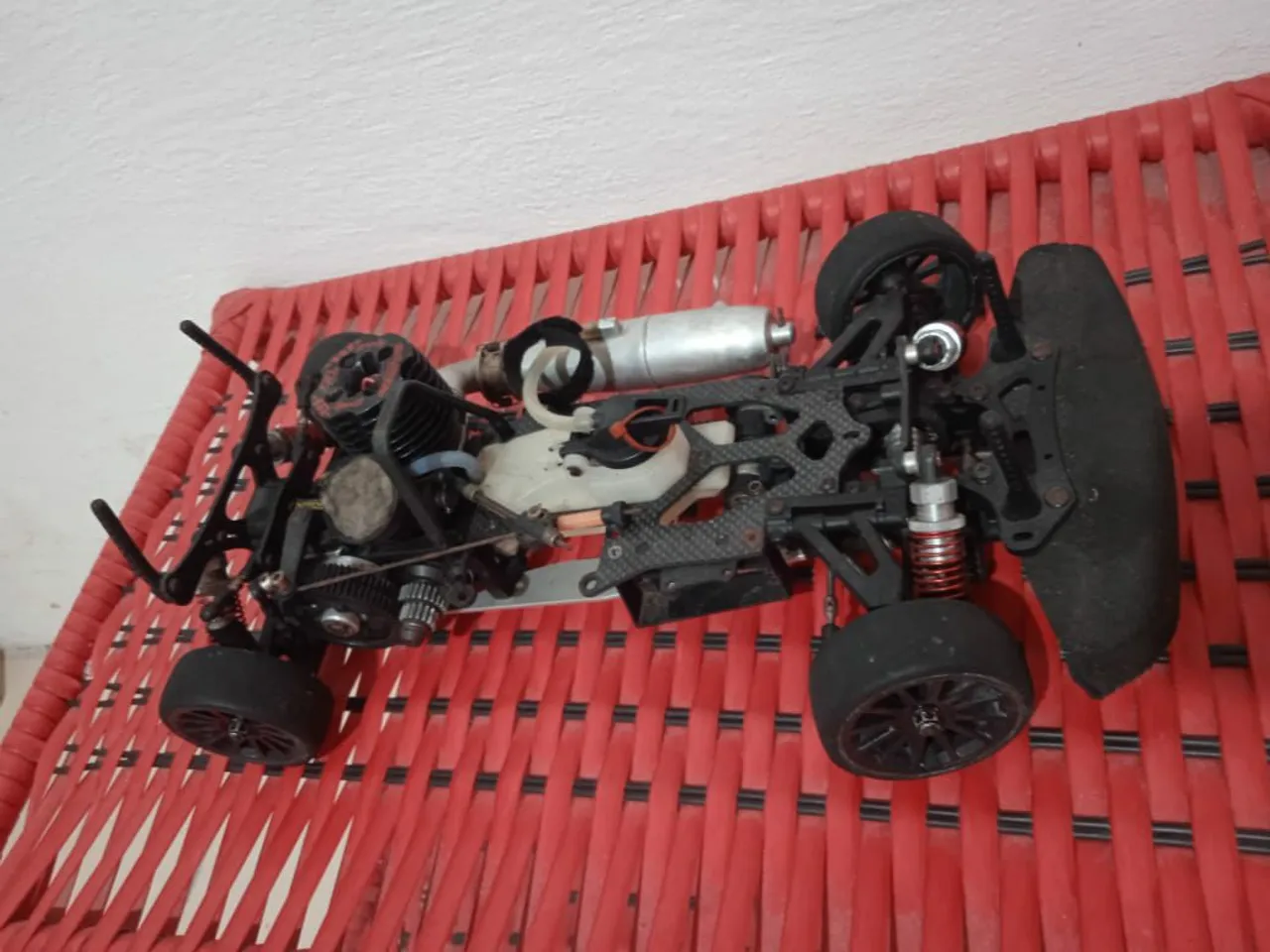 Automodelo a combustão