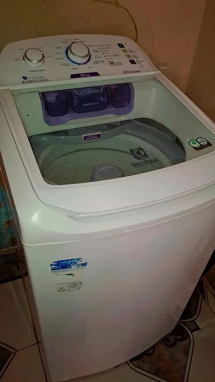 Maquina com defeito 64302526068097120