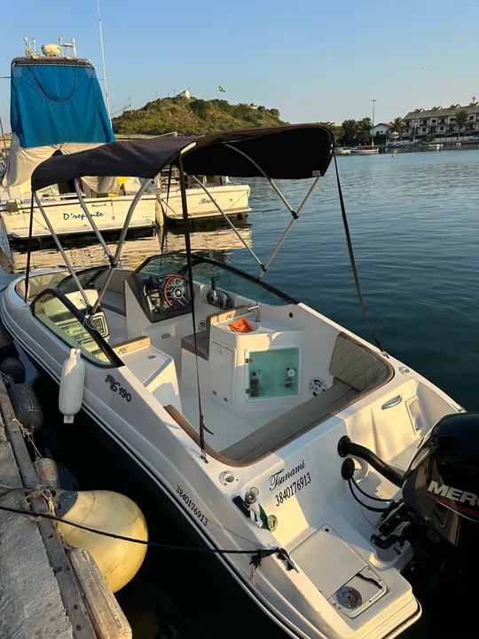 Vendo lancha 19 pés impecável 46 horas de uso
