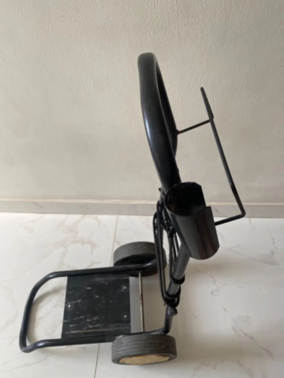 Caixa de isopor 70l. + guarda-sol da Brahma + carrinho de transporte. - Foto 2