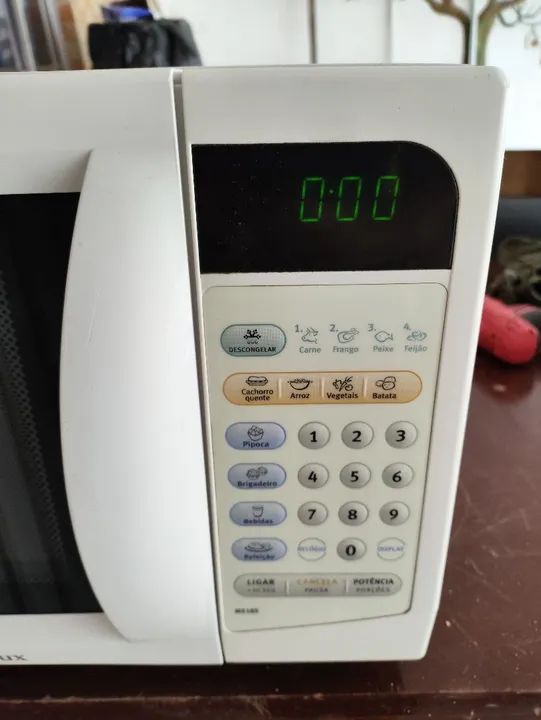 Microondas Electrolux,17 lts,110 volts, entrego e dou garantia  - Foto 2