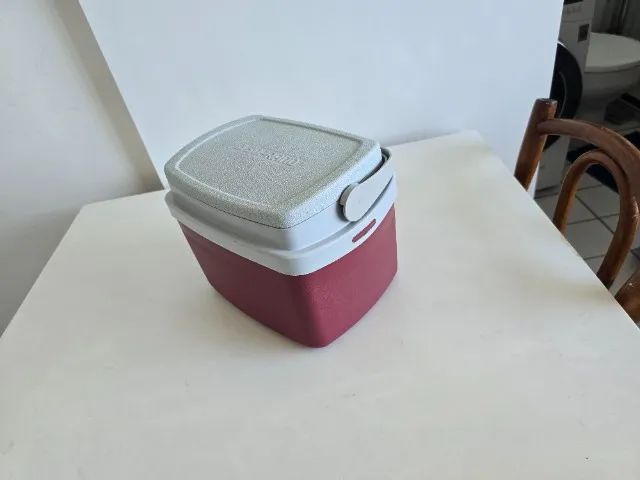 Caixa Térmica Tropical 05L, Soprano, Vermelha, Pequeno.