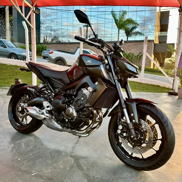 MT-09 APENAS 8MIL KM