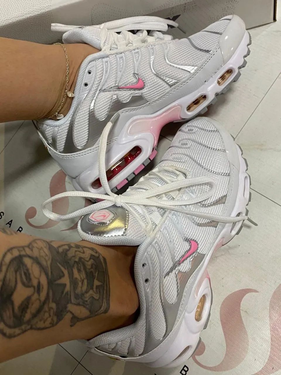 Shoes Pink And White Tns Nike Air Max Plus TN Branco Rosa Bebe E