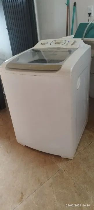 Máquina de Lavar Roupa Eletrolux Superconservada - Foto 5