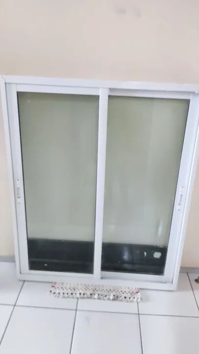 Janela de Vidro de Correr para Área Externa - Foto 4