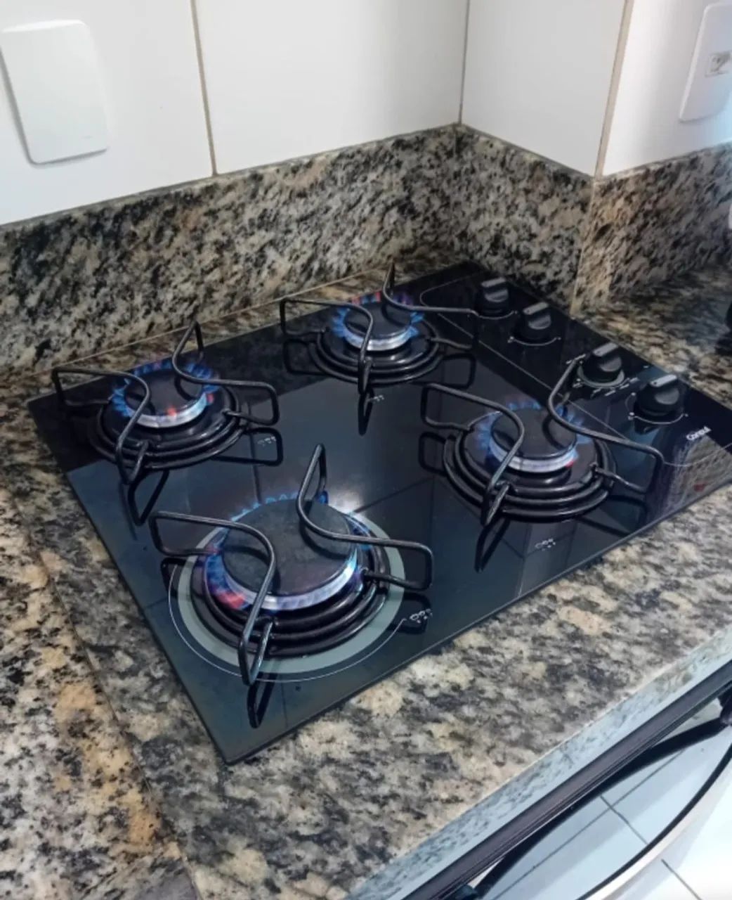 FAÇO MANUTENÇÃO E LIMPEZA DE FOGÃO FORNO DO FOGÃO E COOKTOP  - Foto 2