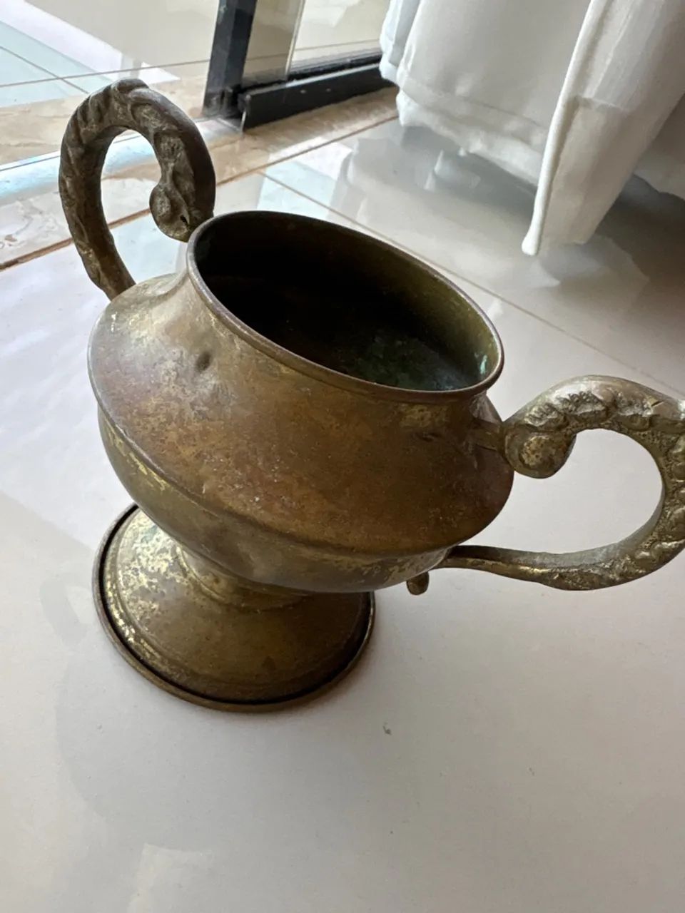 Vaso decorativo de metal  romano  - Foto 5