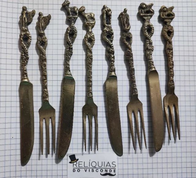 Antigo Talher Gótico em Alpaca Argentino... sobremesa  - 15cm...  valor do par.  - Foto 3