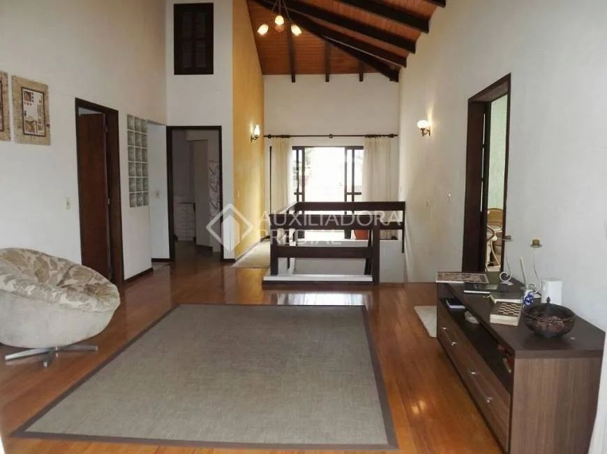 Casa no bairro Trindade com seis quartos sendo uma suíte, - Foto 5