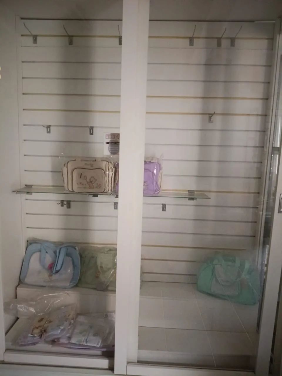 Vitrine de Vidro 1,60 x 2,20  - Foto 4